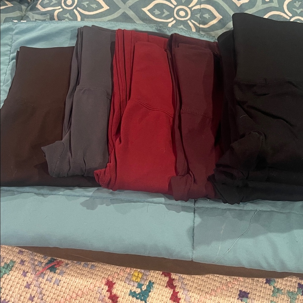 Set of Leggings in Black, Gray, and Red